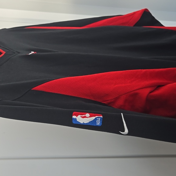 Vintage NIKE Chicago Bulls Warm up long sleeve - Picture 4 of 5